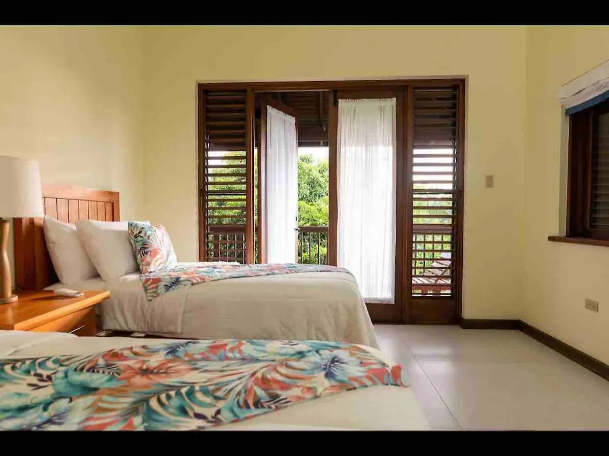 Naseberry Lodge At Oracabessa Hill Cottages -Cozy 2-Bedroom Villa Jamaica