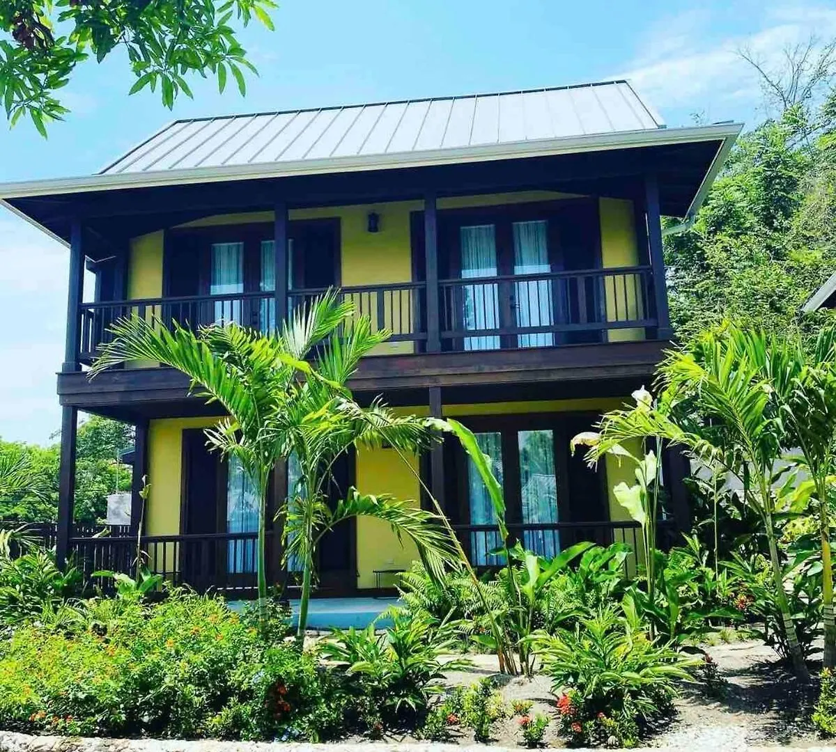 Naseberry Lodge At Oracabessa Hill Cottages -Cozy 2-Bedroom Villa