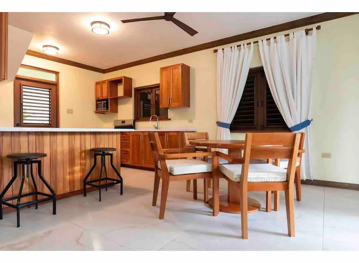 Naseberry Lodge At Oracabessa Hill Cottages -Cozy 2-Bedroom Villa Jamaica