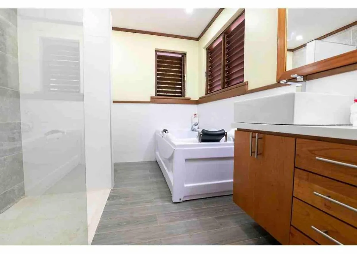 Naseberry Lodge At Oracabessa Hill Cottages -Cozy 2-Bedroom Villa Jamaica